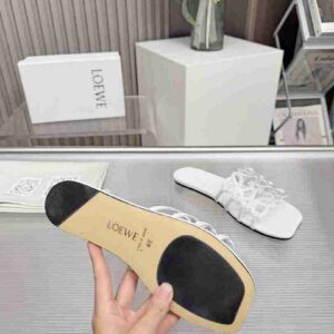 B8118180 Sola de borracha (sola de couro genuíno 3370220) Loewe Loewe chinelos casuais com strass 35-43 tamanho 9