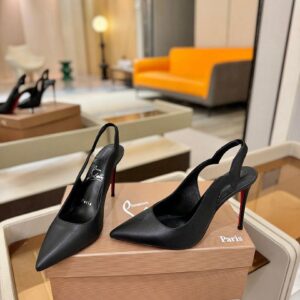 B8156310 Onda oca traseira (estilo clássico) Altura do salto: 10,5cm Número de código: 35-3949