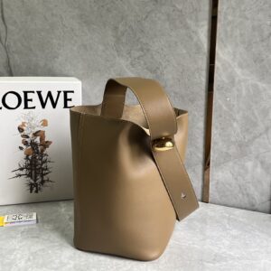 BOLSA LOEWE PEBBLE BUCKET
