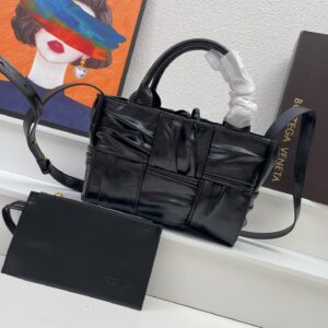 BOLSA BOTTEGA EM COURO