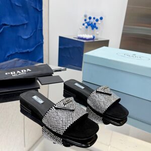 CHINELO EM CETIM CRISTAIS PRADA