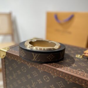 CINZEIRO LOUIS VUITTON