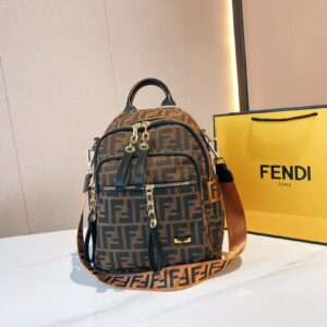 MOCHILA FENDI