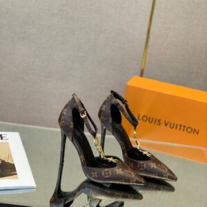 LOUIS VUITTON PUMP MONOGRAN